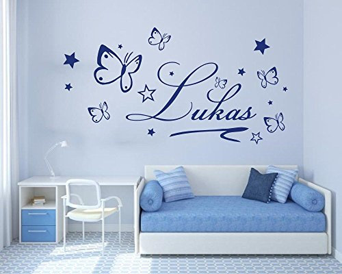 Wandtattoo mit Namen ~ Schmetterlingen und 20 Sternen ~ Türaufkleber, Kinderzimmer für Jungen und Mädchen, 73020-58cm-blau, fürs Jungenzimmer, Mädchenzimmer Namensaufkleber Wandaufkleber Wandtatoos Sticker Aufkleber für die Wand, Tapetensticker, Tattoo aus Markenfolie mit Wunschname, in 32 Farben wählbar