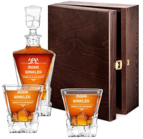 Maverton Ice Blink Whiskey Karaffe + 2er Whiskygläser Set mit Gravur | Whisky Dekanter, luxuriöses Design, Kristallglas, für Männer zum Geburtstag, Bereit