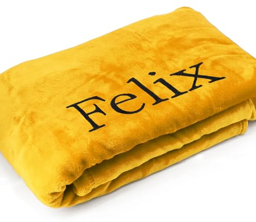 Deitert Kuscheldecke XXL mit Namen oder Wunschtext Bestickt - extra große 220x240 cm gemütliche Sofadecke Wohndecke, weiches Fleece, personalisiertes Geschenk für Männer und Frauen - Senf
