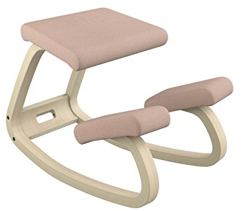 Varier Variable balans - Der originale Kniestuhl, optimal fürs Arbeiten zuhause - Stoff apricot und Holzteller natur lackierte Esche