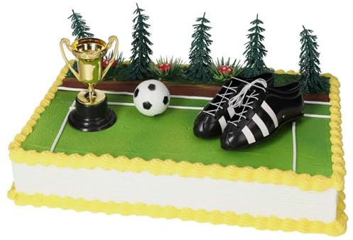 Cake Company Motivtorte Fußball Schuh mit Pokal & Schuhen | Torte Dekoration Set mit Ball, Pokal, Fußballschuh & Bäumen | Perfekt für Kindergeburtstage & Fußball-Motto-Partys