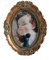 VINLIFE Mini marcos de fotos de 2.5 x 3.5 pulgadas, pequeños marcos de fotos ovalados vintage para pared y mesa, diseño ornamentado dorado de bronce antiguo, decoración victoriana del hogar, galería