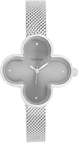 Oozoo Timepieces Damen Uhr in Silber I Armbanduhr Damen mit Edelstahlarmband I Moderne Uhr für Frauen I Edle Analog Damenuhr in Kleeblattform 32x32mm Gehäuse C11526