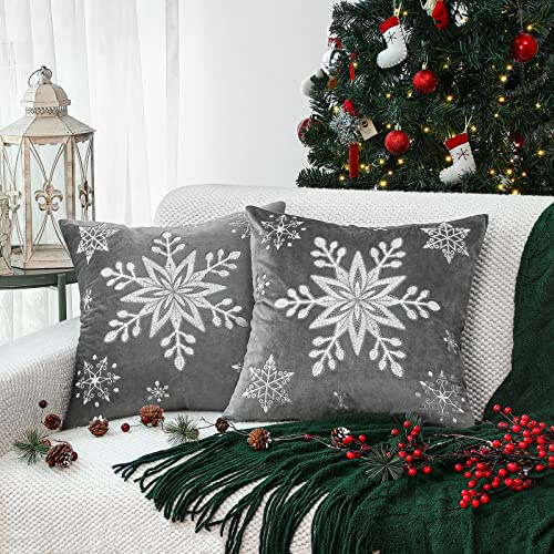 Lewondr Weihnachten Kissenbezug 40x40cm mit Schneeflocken, Grau, 2 Stück | Weicher Samt, Bestickter Kissenbezug, Winterliche Festtagsdekoration für Bett, Sofa, Sessel und Zuhause