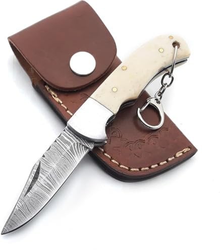 H-RAF Couteau de Poche Pliant en Acier Damas, Lame de 7,5 cm, Manche en Bois Rouge et Noir, Étui en Cuir Marron avec Porte-clés (Blanc)