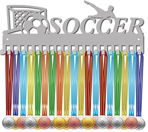 CREATCABIN Fußball-Medaillenhalter Sportspieler-Medaillen-Ausstellungsständer Wandhalterung Metall Aufhängen Für Zuhause Abzeichen 20 Haken Fußball Über 60 Medaillen Silber 40x15cm
