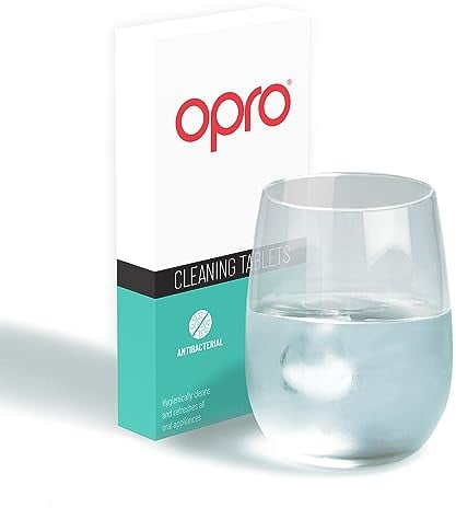 OPRO Mouth Guard Cleaning Tablets – Fresh Mint Flavour – Cleans Gum Shields, Aligners & Night Guards – Effective Retainer Cleaner Tablets – Eliminates Bacteria, Stains & Odours – 36 Tablets per Pack