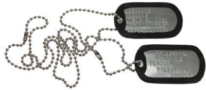 2 Personalisierte US Dog Tags aus Edelstahl mit Edelstahlketten und Silencern im Armeestiel