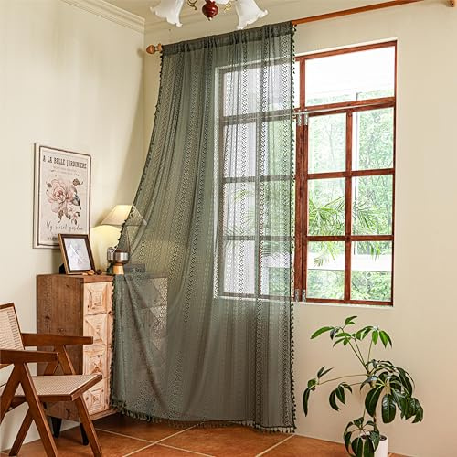Sutuo Home Boho-Vorhänge ca. 213 cm lang für Schlafzimmer, Wohnzimmer, Häkelspitze, transparent, geometrisch, handgefertigte Quasten, Vintage-Landhaus, 1 Vorhang ca.150 x 213 cm (B x L), Olivgrün