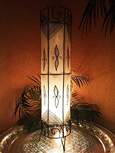 Lampada orientale a stelo orientale Neslihan naturale 80 cm, lampada in pelle, lampada Henna | Grossa lampada marocchina a stelo in metallo, paralume in pelle | Decorazione orientale dal Marocco, colore naturale