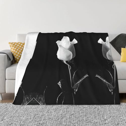 BLWSLC Einfarbige Fleecedecke mit Rosenmuster, dekorativer Sofaüberwurf, erhältlich in 4 Größen, einfarbige Rose für Wärme zu Hause.