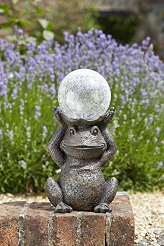 Solarbetriebener Frosch als Gartendekoration