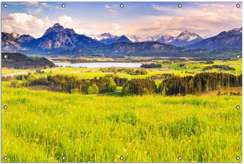 Wallario Outdoor-Poster für Garten oder Balkon Weite Wiesen vor Bergen, Motivbanner Größe: ca. 120 x 180 cm, Outdoor-Bild