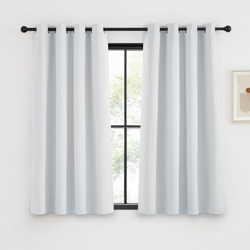 KGORGE Wohnzimmer Gardinen Kurz Thermovorhang Hitzeschutz Ösenvorhang 2er Set 135 x 140 cm(HxB) Blickdichte Vorhänge Weiss Blackout Curtain for Bedroom, Grauweiß