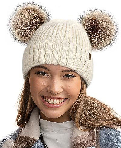 FURTALK Damen Fleece gefütterte niedliche Beanie Wintermütze warme Strickmütze mit doppelten Kunstpelz Bommeln