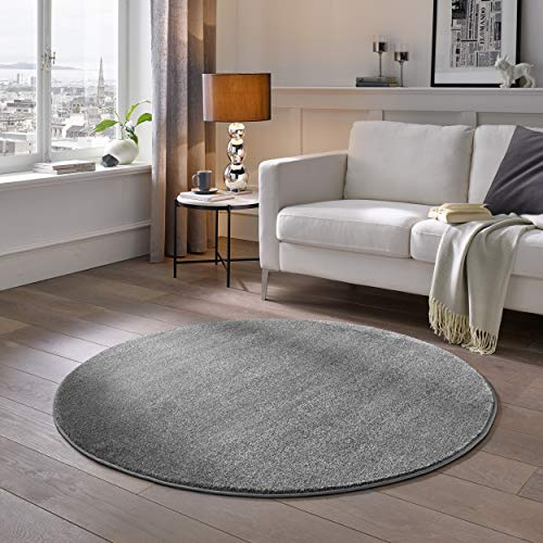 TacaHome Kurzflor Teppich Designer I Flauschiger Flachflor fürs Wohnzimmer, Esszimmer, Schlafzimmer oder Kinderzimmer | 120 cm rund Dunkel Grau