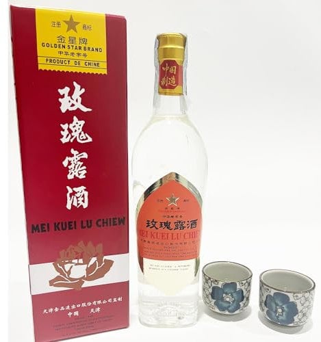 ZenMarket Set Grappa di Rose Ristorante Cinese d'Alta Qualità, Liquore di Rose Cinese, 2 Bicchierini in Ceramica, Mei Kui Lu (54% Vol.), 500ml