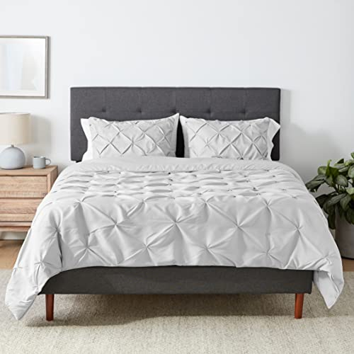 Amazon Basics 3-teiliges Daunen-Alternative-Steppdecken-Set, Steppdecke 229 x 239 cm & 2 Kissenbezüge 51 x 66 cm, Hellgrau, Kirschband mit Paspelkanten