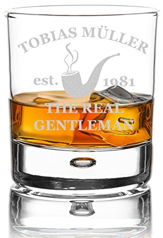 polar-effekt Whiskyglas Personalisiert 330 ml - Geschenk-Idee für Männer - Tumbler Whiskeyglas mit Gravur Name und Jahreszahl mit Motiv Real Gentleman Pfeife