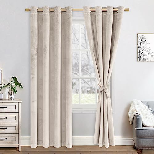 JIUZHEN Verdunklungsvorhang aus Samt, 2er Set Beige und Grün Samtvorhang mit Ösen, weiche blickdichte Gardinen für Deko im Schlaf- und Wohnzimmer, 140x215cm (BxH)