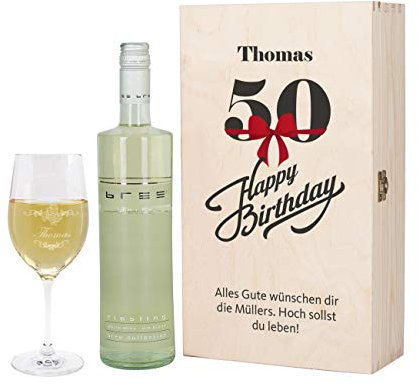 Herz & Heim® Bree Wein-Präsent zum 50. Geburtstag mit graviertem Weinglas und Bree Wein zur Auswahl in Geschenkkiste Weiß