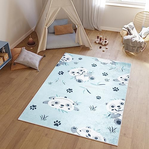 TAPISO Emma Kinderteppich Hellblau Pandas Antirutsch 80 x 150 cm | Waschbar bei 30 Grad bedruckter Kinderteppich Kinderzimmer Jugendzimmer Modern OEKO-TEX