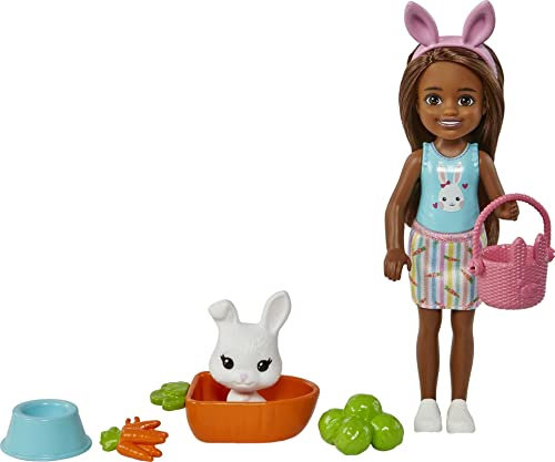 Barbie Chelsea Doll (Brunette) with Pet Bunny & Storytelling Accessories Including Pet Bed, Bunny Treats & More, Toy for 3 Year Olds & Up