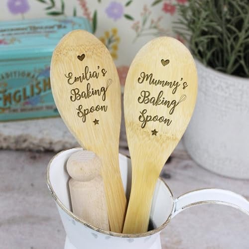 eBuyGB Personalised Baking Spoon, Wooden Mixing Spoon, Baking with Family, Kitchen Baking Gift for Grandma, Nanna, Mum Birthday Cooking Gifts