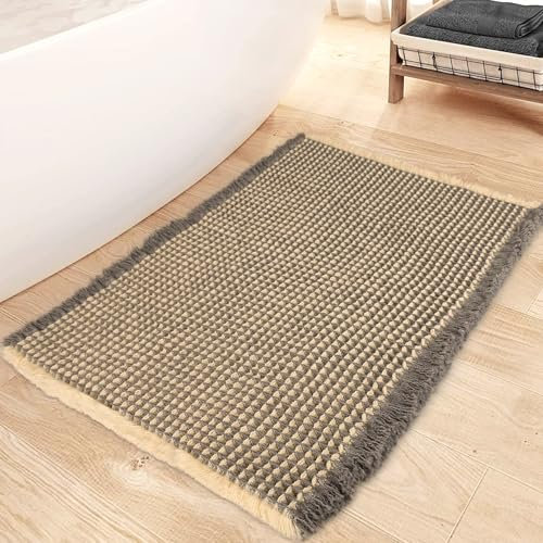 Mavicen Waffle Badteppich, 61 * 91cm Superabsorbierende Badematte rutschfest, Maschinenwaschbare Bequeme Badteppiche mit Quasten, Stilvolle Badematte Boho für Badezimmerboden (Dunkelgrau & Beige)