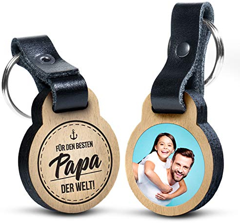 Premium „Für den besten Papa der Welt“ - Foto-Schlüsselanhänger aus Eichenholz mit Gravur und kratzbeständigem Foto in Farbe - personalisierte Geschenkidee zu für Muttertag