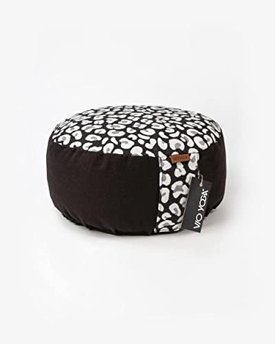 VIO YOGA Meditationskissen rund Jacquard • Sitzhöhe 13 cm • ∅ 32 cm • Faire Produktion • Qualität aus Deutschland • Yogakissen + Bio Buchweizen-Schalen-Füllung • Bezug & Inlett waschbar Leo Black