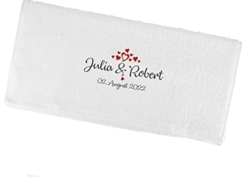 Herz & Heim® Handtuch zur Hochzeit in weiß mit Herzen, Namen und Datum Bestickt - 500 g/m² in verschiedenen Größen 70 cm x 140 cm