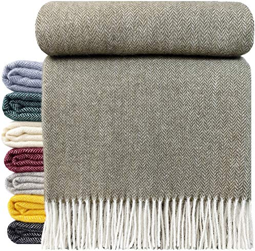 STTS International Wolldecke 100% Schurwolle Wohndecke in versch. Farben 140 x 200 cm Tagesdecke Schurwolldecke Woll-Plaid Tirol (Olive, 140 x 200 cm)
