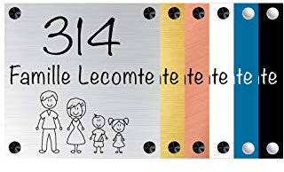 Plaque Gravée Pour Maison Famille Personnalisable Avec Votre Nom de Famille et N° de Maison - Dimensions 15 x 15 Cm - Aspect Argent Brossé Avec Écriture Noir - Famille Mixte
