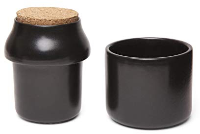 Kräutermühle mit Topf
