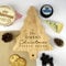 eBuyGB Personalised Christmas Tree Shaped Cheese Board, Wooden Cheese Plate with Family Name, Christmas Cheeseboard