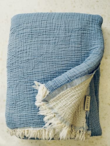 Sofo Bedspread & Throw Handgefertigte Bettdecke & Wurfdecke - 100% türkische Baumwolle & Mullgewebe - Atmungsaktiv, nachhaltig & luxuriös weich Maße: 240-260 cm - Perfekt für jede Wohnkultur (Blau)