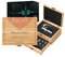 Maverton Weinöffner-Set personalisiert Weinset Sommelier Set - Geschenkbox Holzbox + 8er Weinzubehörset - aus Bambus - Braun - Geschenk Hochzeit Hochzeitstag Paar - Herz