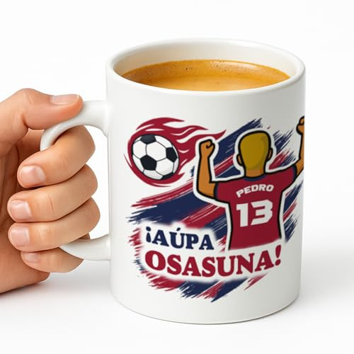 Taza personalizada con nombre y dorsal para aficionados al fútbol, regalo original para niños y adultos, personalización para chica o chico, 350 ml (Osasuna, Chico)