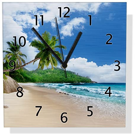 Wallario Design Wanduhr Urlaub auf den Seychellen unter Palmen am Sandstrand aus Aluverbund, Alu-Uhr Größe 30 x 30 cm, Schwarze Zeiger mit Metalloptik