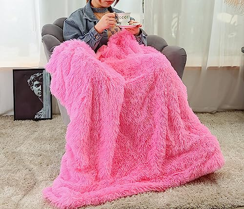 Freyamy Plüsch Kunstpelz Kuscheldecke 130x160cm Rosa Flanell Warme Wurfdecke Microfaser Kunstfell Wende Wohndecke Winter Felldecke Weich Sofa Decke TV-Decke Klimaanlage Decke Flauschig Tagesdecke