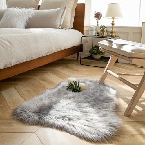 Ruedong Faux Lammfell Kunstfellteppich Grau 60x90 cm, Flauschiger Kleiner Schaffellteppich, Ultraweiche Matte, Maschinenwaschbare Shag-Matten, Kinderzimmerdecke für Bett, Wohnzimmer, Kinderzimmer