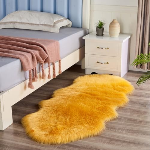 Hixingo Faux Lammfell Schaffell Teppich Kunstfell Dekofell, Einfarbig Longhair Teppich Flauschig Langflor Weich Shaggy Waschbarer Wohnzimmer Deko Fell Carpet, Schlafzimmer (Gelb,70x180cm)