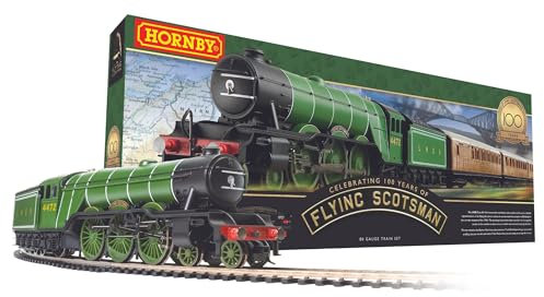 Hornby R1255M Flying Scotsman Train Set - Analog Spurweite 0,000 € Modelleisenbahn inkl. Lokomotive, 3X Reisebusse, Ovalstarterbahn - Starter Elektrische Modelleisenbahn Sets - Maßstab 1:76