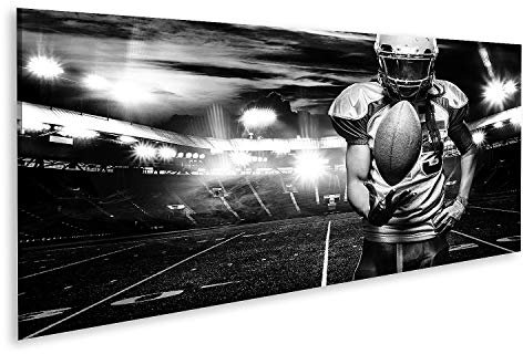 islandburner Bild auf Leinwand American Football Spieler Helm Mit Ball Im Stadion Schwarz Weiß Bilder Wandbilder Poster