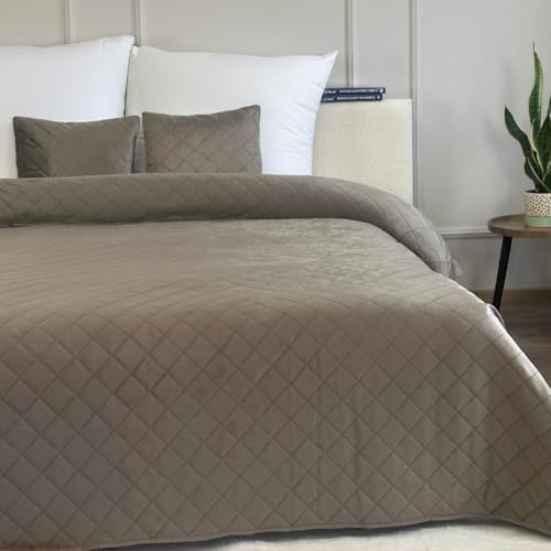 Euromat Tagesdecke Steppdecke Bettüberwurf Gesteppte Tagesdecke mit 2 Kissenbezüge 40x40 cm- (Braun Taupe- Velvet Amarante, 220x240 cm)