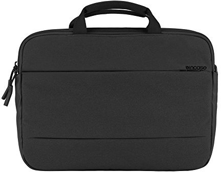 Incase City Brief Sleeve Tasche für Apple Macbook Pro / Air 13,3 - schwarz [Trolly-Befestigung I Ecoya Nylon I Kunstfell-Interieur I Tragegurt I Viele Zubehör-Fächer] - CL55493