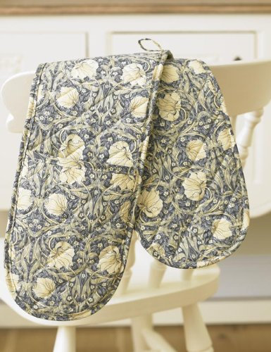 Licensed William Morris Pimpernel Cream Floral Oven Glove