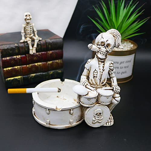 Halloween-Geschenke Totenkopf Aschenbecher Dekoration – Gothic Gruseliges Skelett Zigarette Raucher Aschenbecher Raucherzimmer Büro Bar Ornament Schädel Party Dekor Gruselige Fantasie Geschenke für