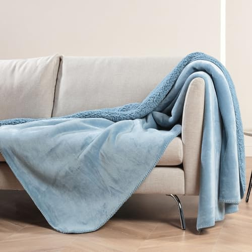 Bestlivings Kuscheldecke XXL 150x200cm (Blau) Flauschige Wendedecke, Flanell Sherpa-Fleece, Dicke Sofadecke - ÖKO-TEX - Couchdecke Tagesdecke - 450g/m²